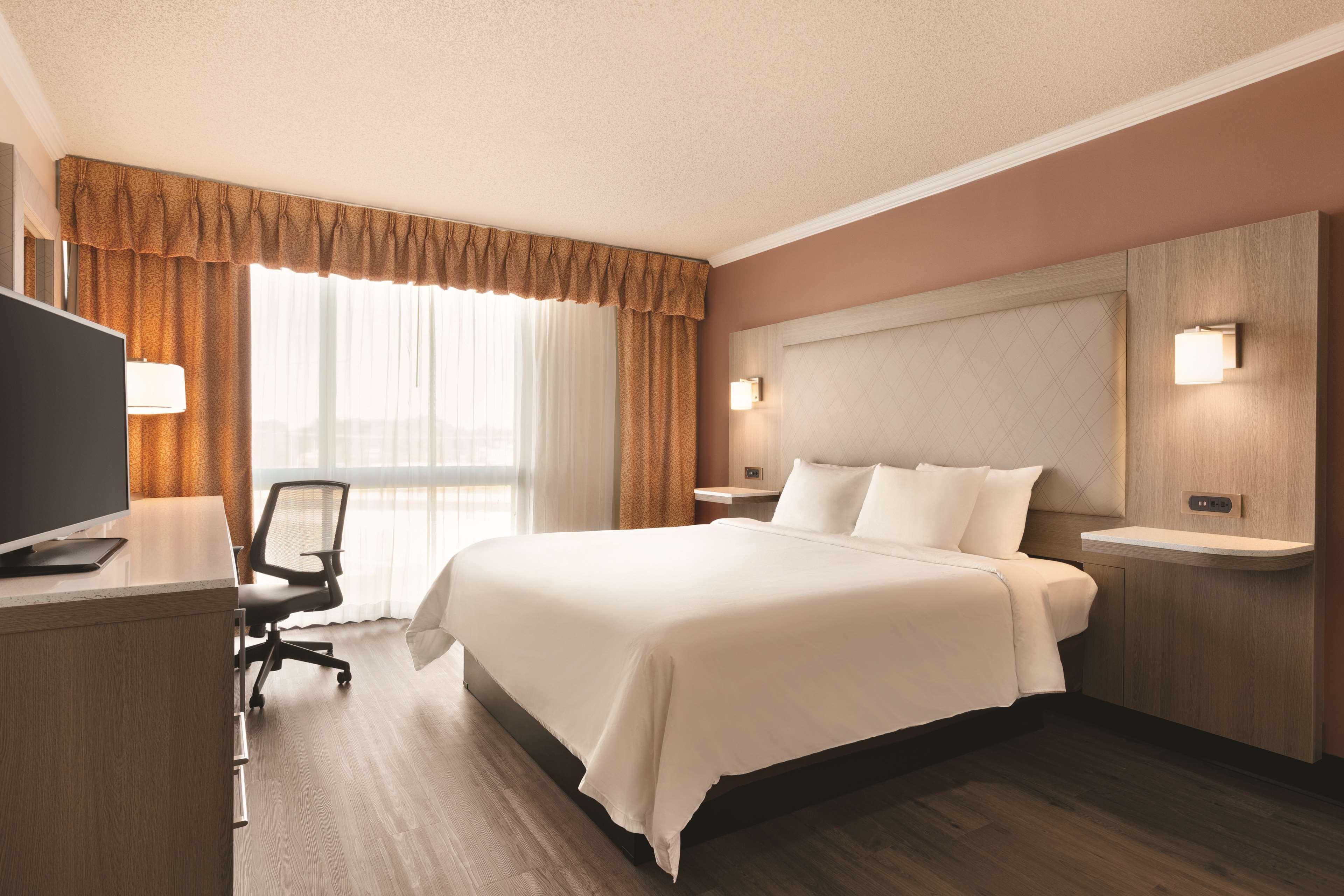 Radisson Hotel Lenexa Overland Park Exteriér fotografie