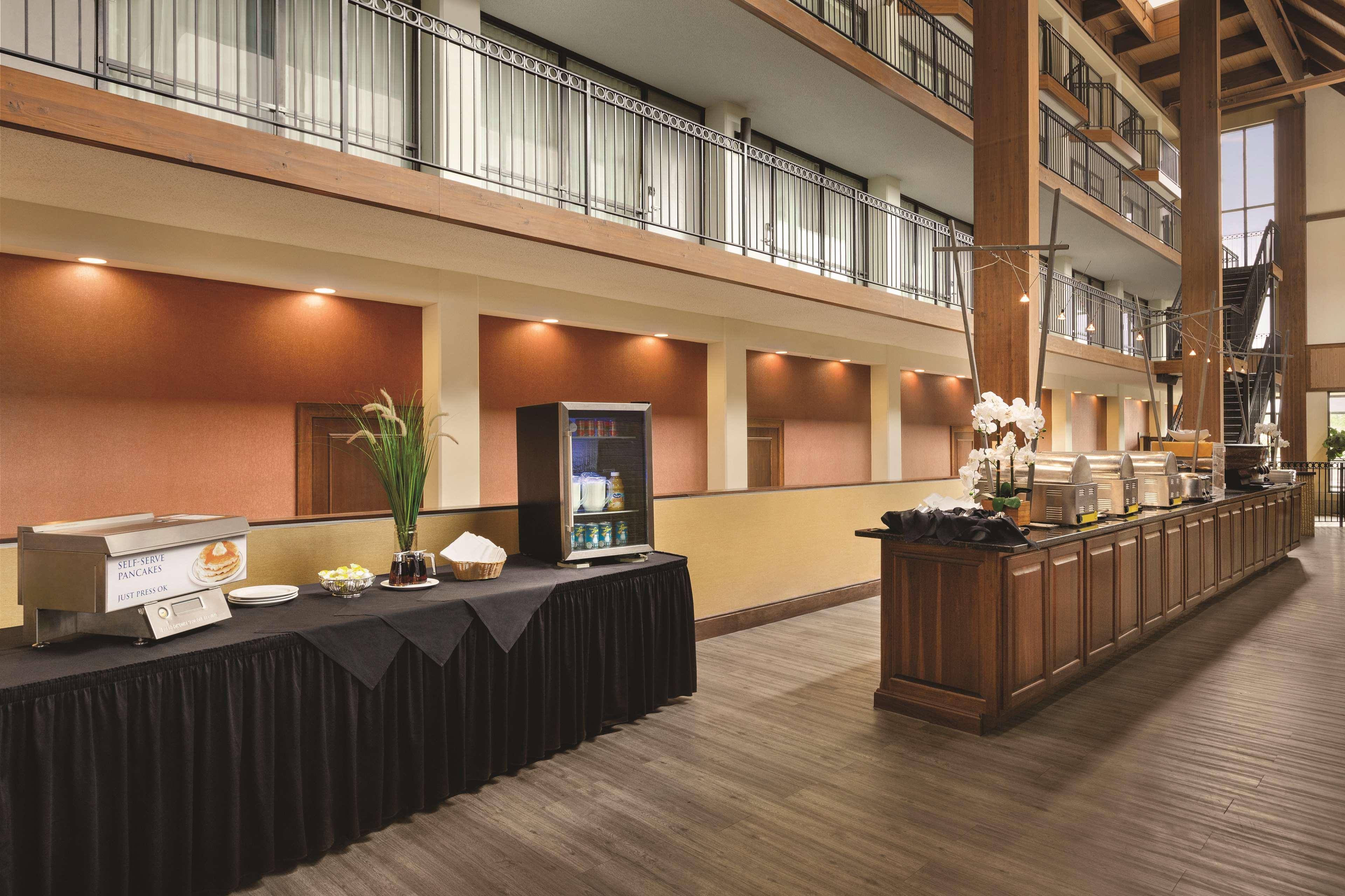 Radisson Hotel Lenexa Overland Park Exteriér fotografie