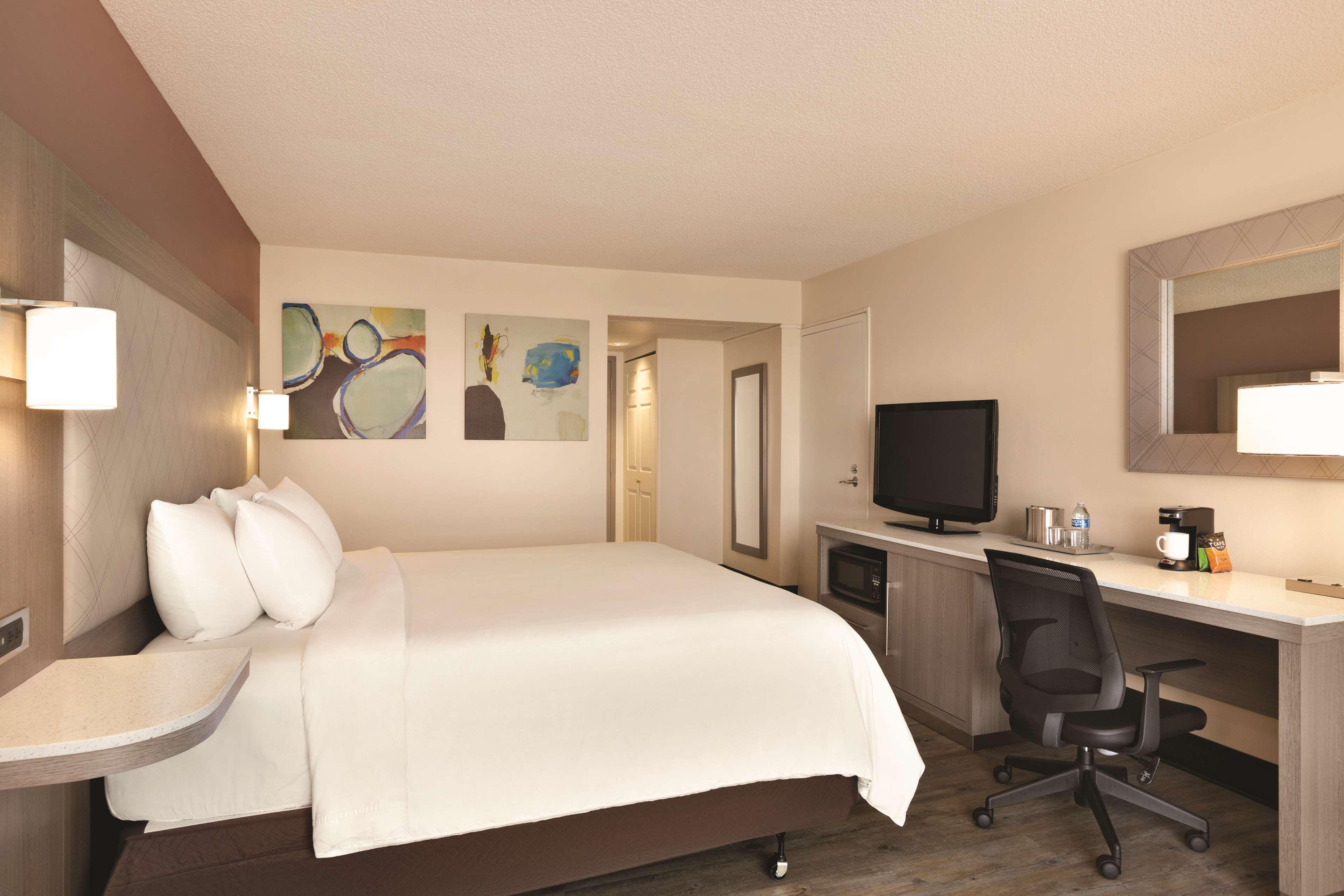 Radisson Hotel Lenexa Overland Park Exteriér fotografie
