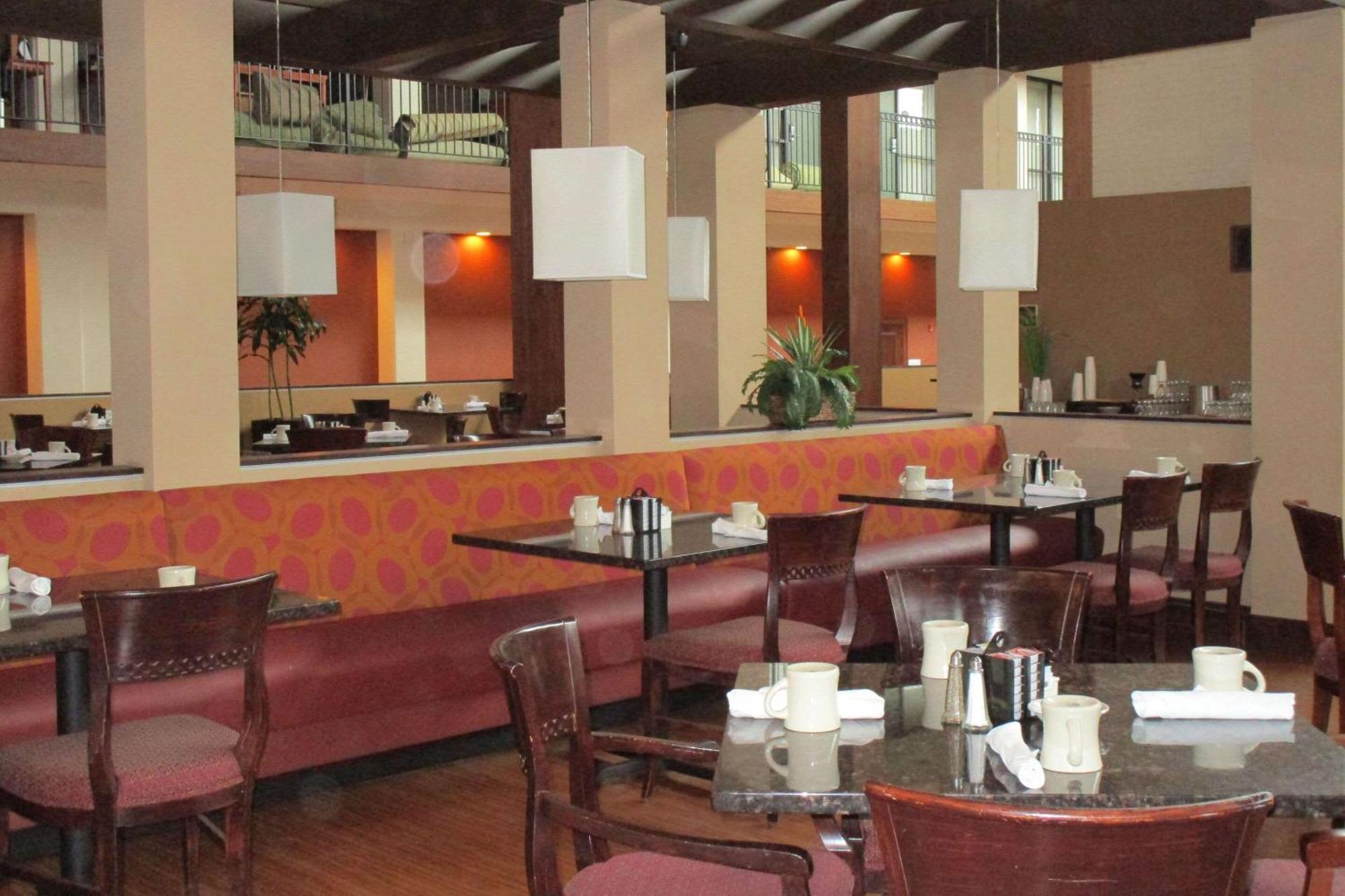 Radisson Hotel Lenexa Overland Park Exteriér fotografie