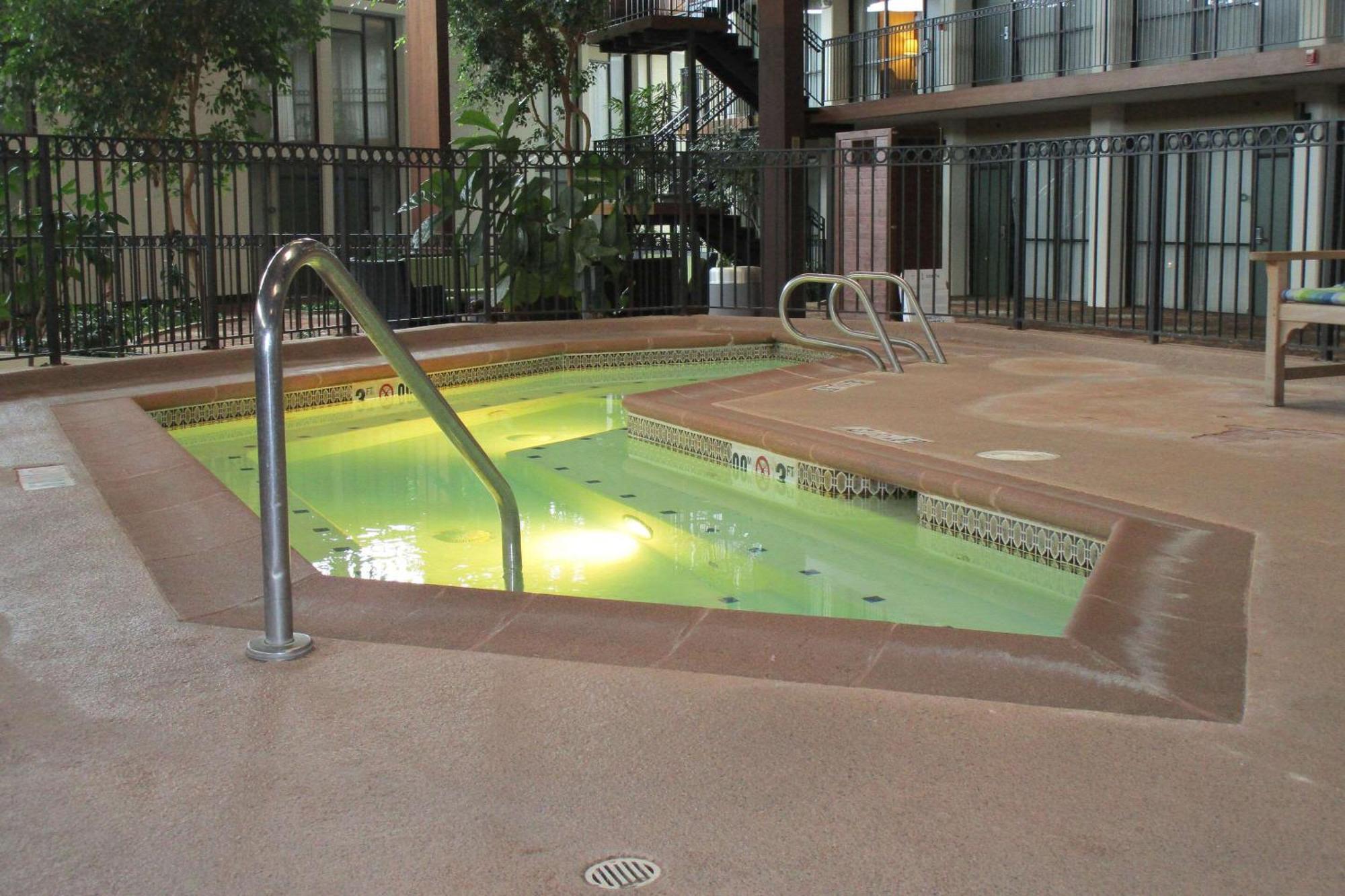 Radisson Hotel Lenexa Overland Park Exteriér fotografie