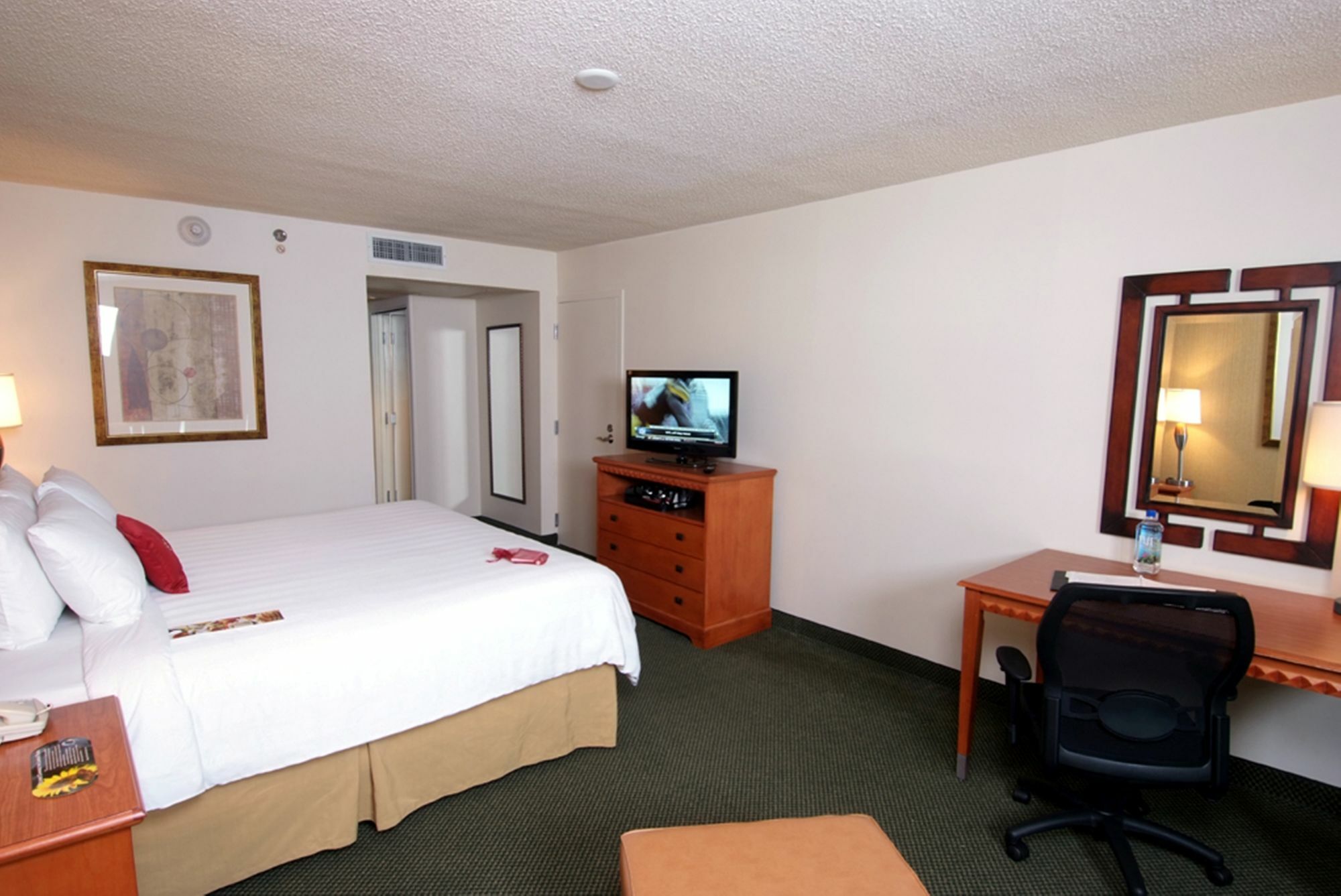 Radisson Hotel Lenexa Overland Park Exteriér fotografie